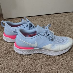 Nike Odyssey React 2